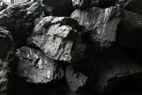 Natural Graphite Blocks in Everyday and General Industrial Use Natural Graphite Blocks in Everyday and General Industrial Use